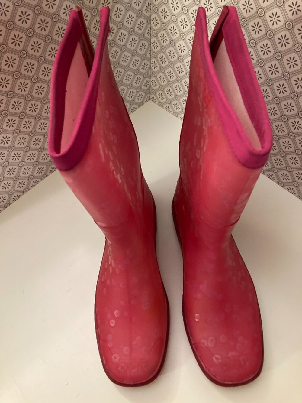 LIKE NEW Vintage CHANEL Pink Rain Boots Insole 9.5" Sz 41 Excellent w/Box